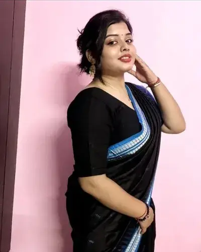 Escorts Service Adoor